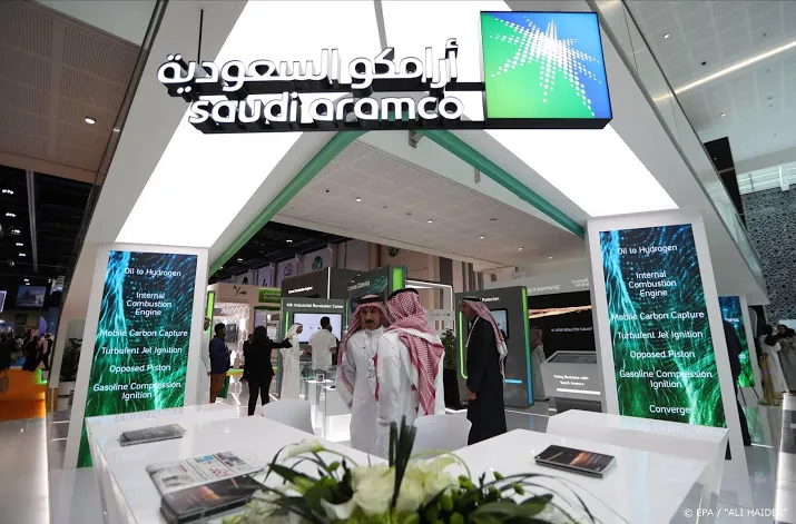 formule 1 vindt sponsor in grootste olieconcern uit saudi arabie