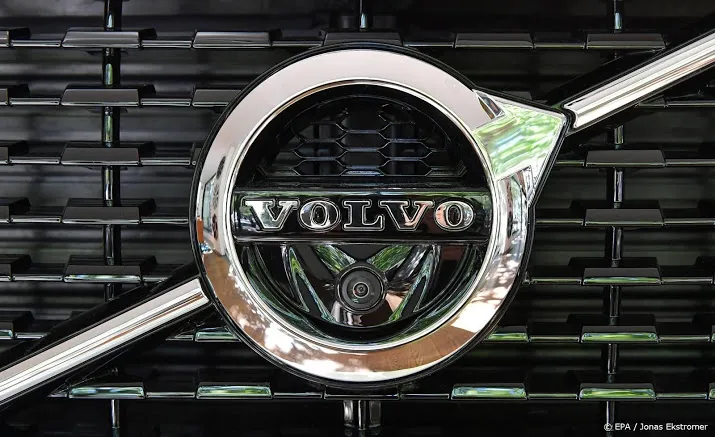 fors lagere resultaten voor truckbouwer volvo