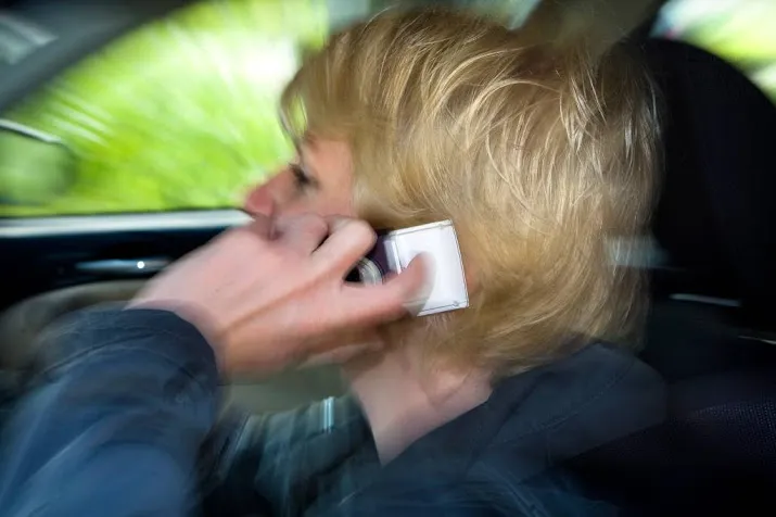 fors meer boetes voor niet handsfree bellen