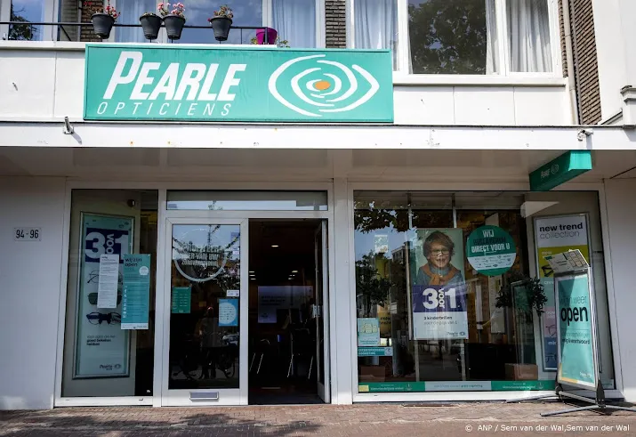 fors meer winst investeerder hal na verkoop belang pearle moeder