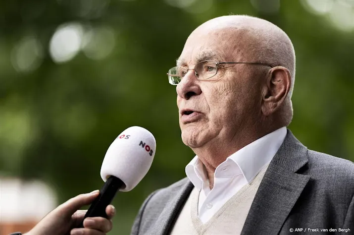 fout rvc preses van praag met ajax aandelen bijzonder ongelukkig
