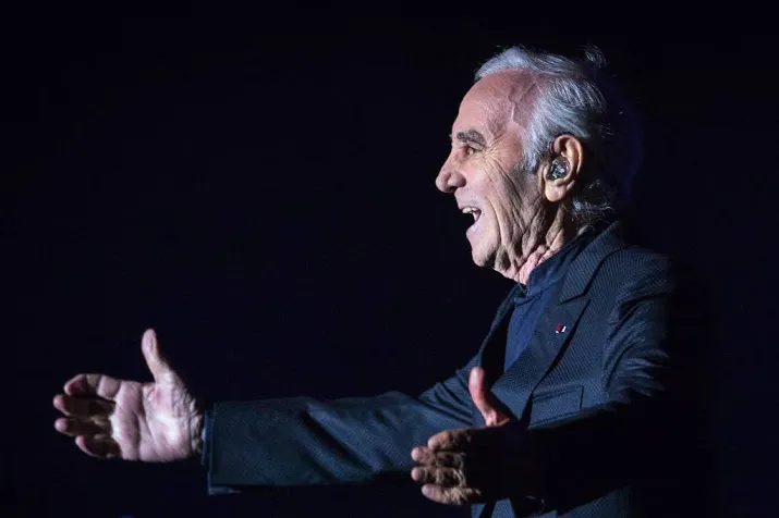 frankrijk treurt om aznavour