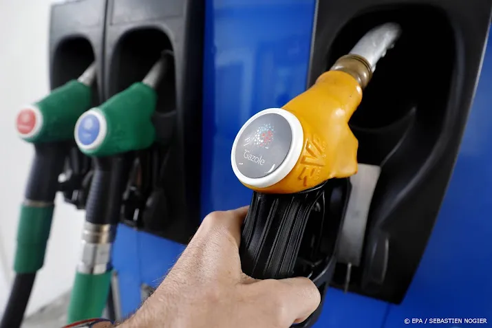 frankrijk verhoogt brandstofkorting aan de pomp naar 30 cent