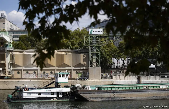 frans cementbedrijf lafarge toch vervolgd voor misdaden in syrie
