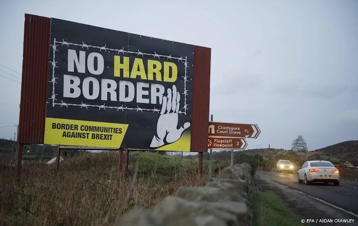 ft britten verlengen overgangsperiode noord ierland opnieuw