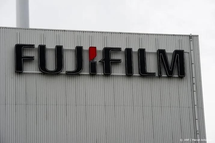 fujifilm schrapt 180 banen in tilburg