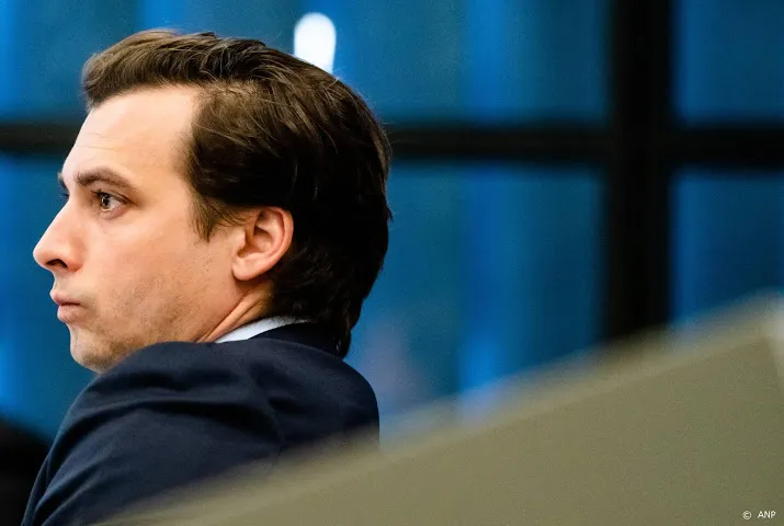fvd straft zes leden om onacceptabele whatsappjes