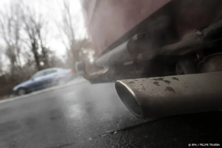 g7 praat over plannen voor uitfaseren brandstofautos