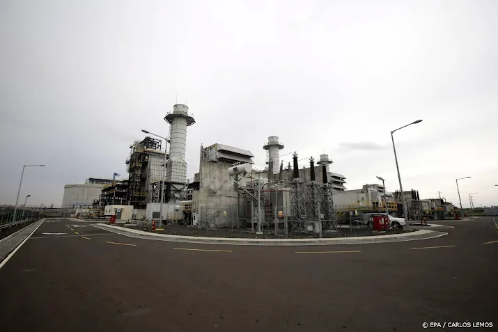 gasunie verwacht drijvende lng terminal in augustus in eemshaven