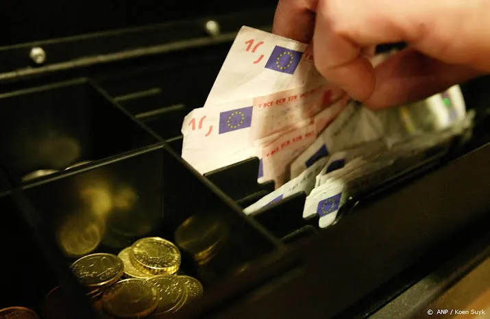 gebruik van contant geld bij kassa in 2021 verder gedaald