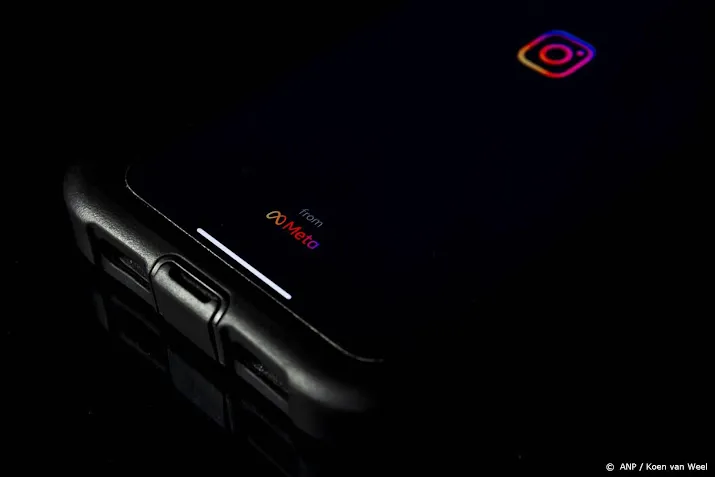 gebruikers melden storing op facebook en instagram