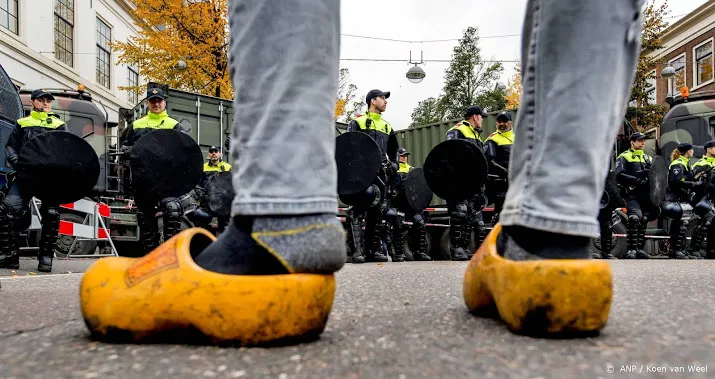 geen aanhoudingen ondanks stevig protest