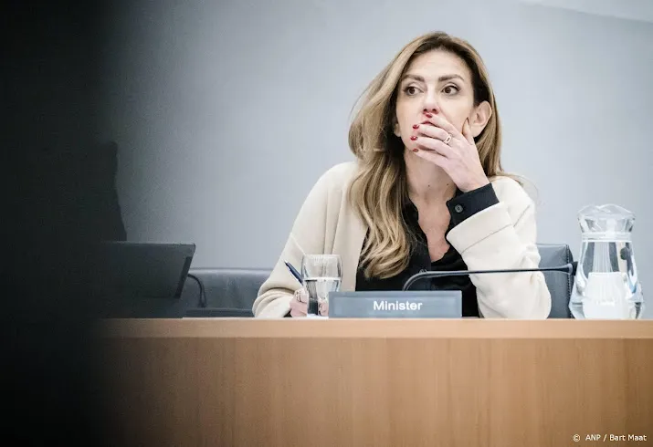 geen concrete signalen over misstanden porno wel nader onderzoek