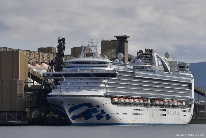 geen cruises uit havens vs tot 15 september om corona