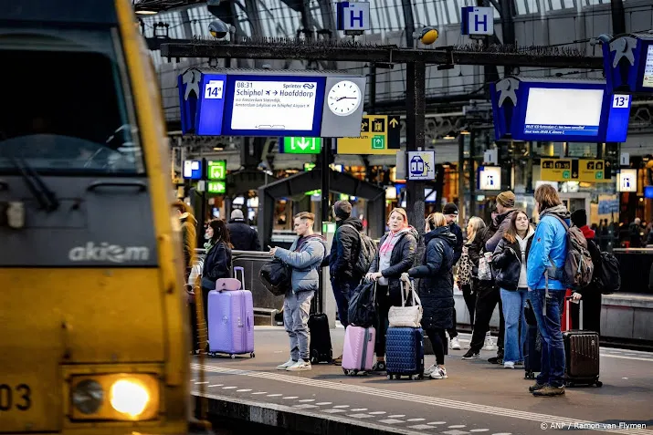 geen ic direct treinen tussen amsterdam en rotterdam