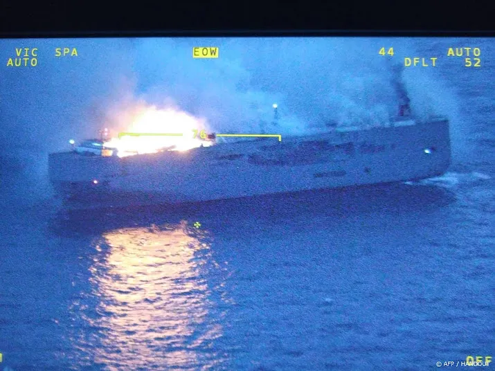 geen of nauwelijks nederlandse verwanten bemanning brandend schip