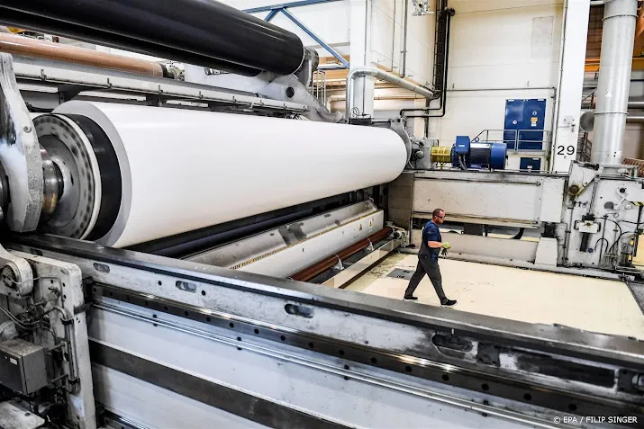 geen ontslagen bij papierfabriek crown van gelder na doorstart