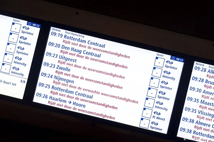 geen treinen in noord nederland elders mondjesmaat treinen