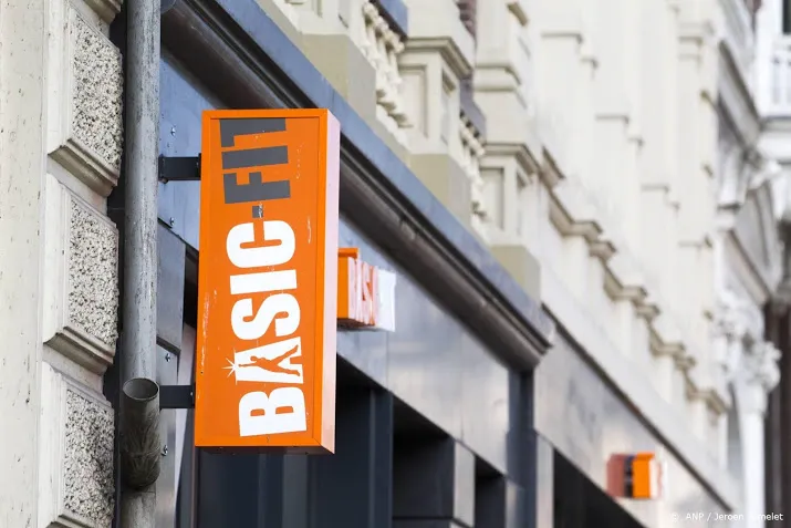 gehavende fitnessketen basic fit geeft nieuwe aandelen uit