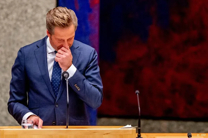 geirriteerde kamer legt zich neer bij uitleg minister de jonge