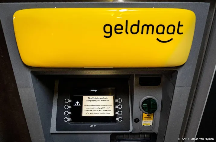 geldautomaten krijgen systeem dat geld waardeloos maakt bij kraak
