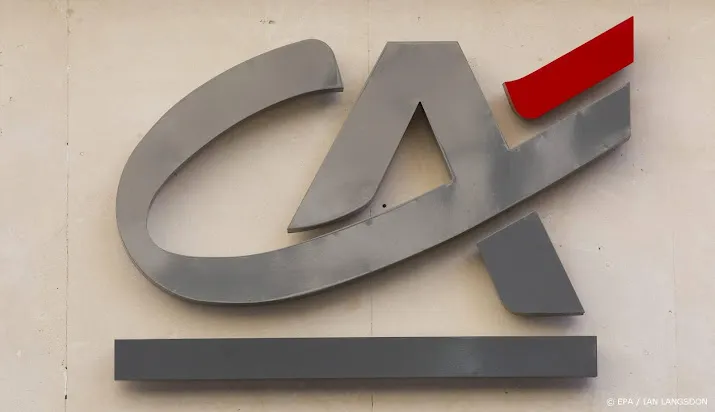 geldbelangen dient klacht in tegen directieleden credit agricole