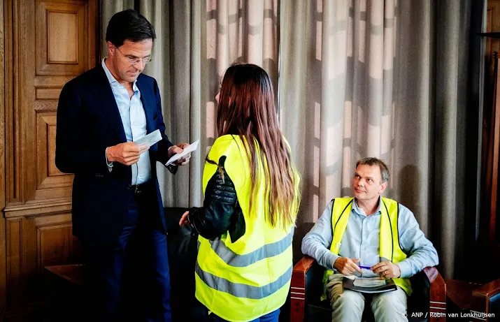 gele hesjes mogen weer bij rutte op de koffie