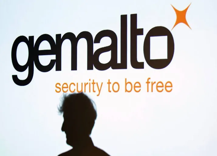 gemalto straalt op groen damrak