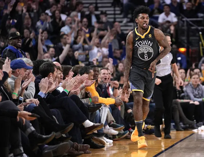 gemankeerde warriors winnen van lakers
