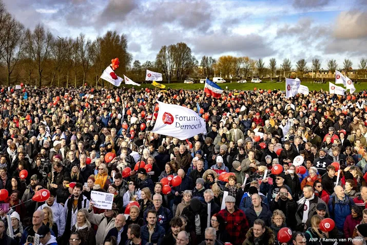 gemeente manifestatie westerpark is toegestaan