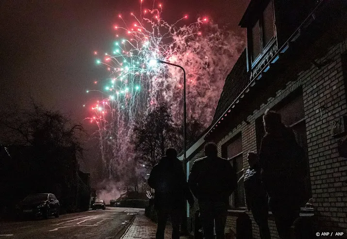 gemeenten zien af van eigen vuurwerkregels zonder landelijk verbod