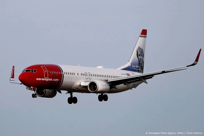 geplaagd norwegian air stopt met lange vluchten