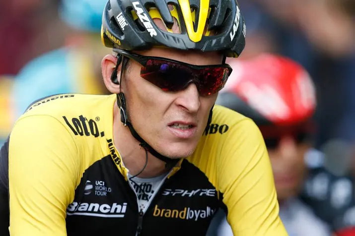gesink laakt gedrag collegas op trainingskamp