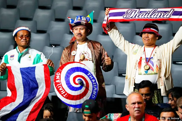 gewichtheffers uit thailand en maleisie niet welkom op spelen