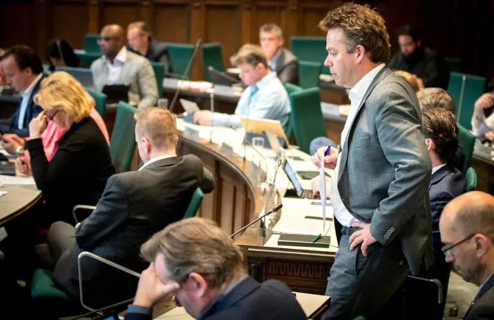 gewipt rotterdams raadslid claimt d66