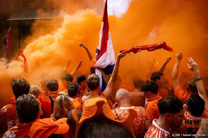gewonden bij vechtpartij tussen nederlandse en engelse fans