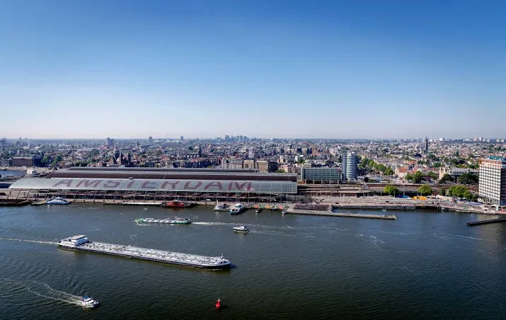gewonden door aanvaring speedboot met tanker