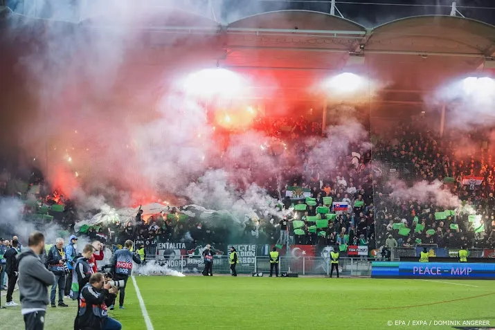 gewonden en arrestaties in oostenrijk na wedstrijd feyenoord
