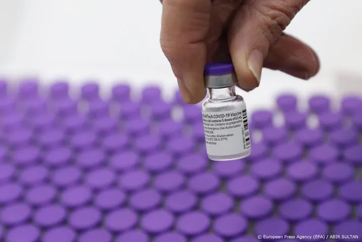 gezondheidsraad adviseert over pfizer vaccin