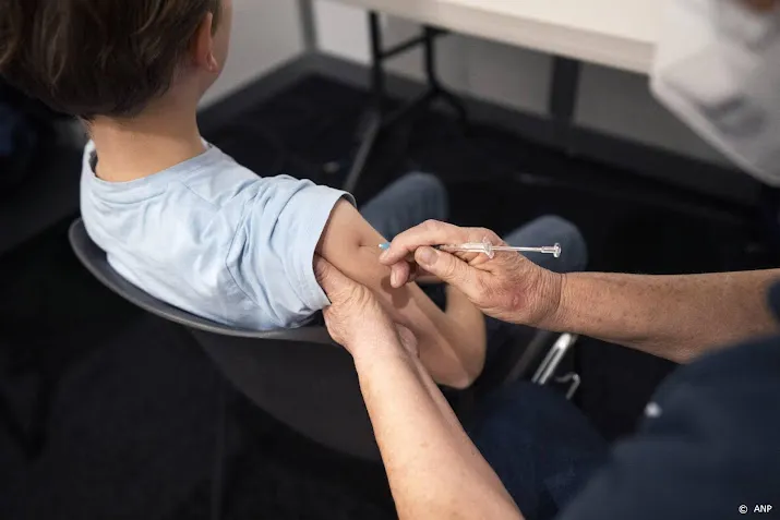 gezondheidsraad coronaprik voor klein kind met medisch risico