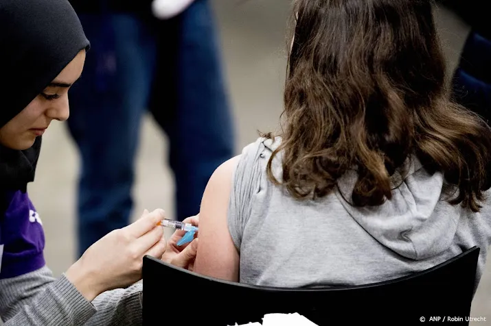 gezondheidsraad schuif in schema van vaccinaties kinderen