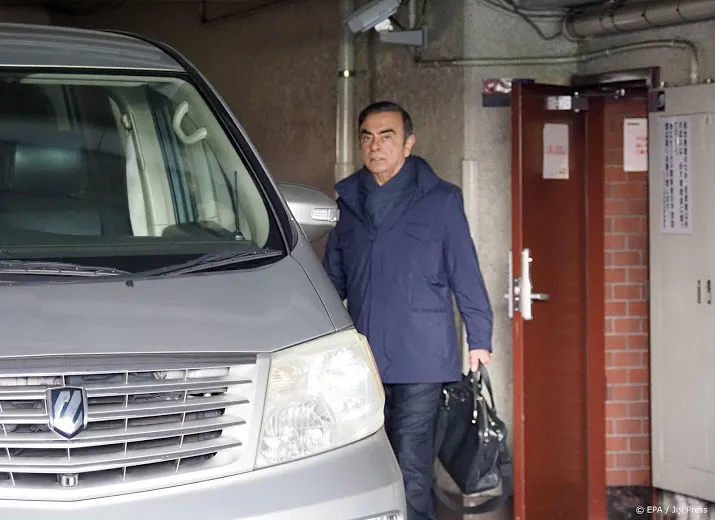 ghosn haalt uit naar nissan managers