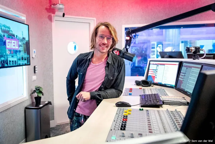 giel beelen mist voor tweede keer in korte tijd eigen radioshow