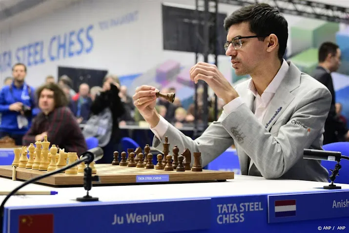 giri en van foreest winnen op schaaktoernooi wijk aan zee
