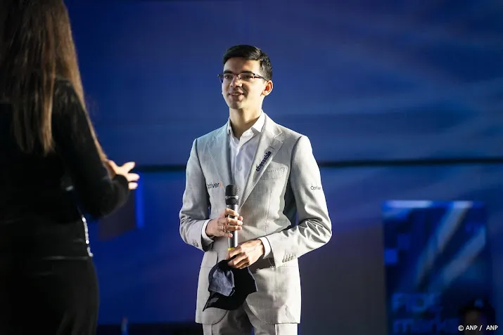 giri in eerste ronde wijk aan zee tegen wereldkampioene ju wenjun