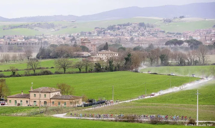 giro en vuelta hebben overlap op nieuwe wielerkalender