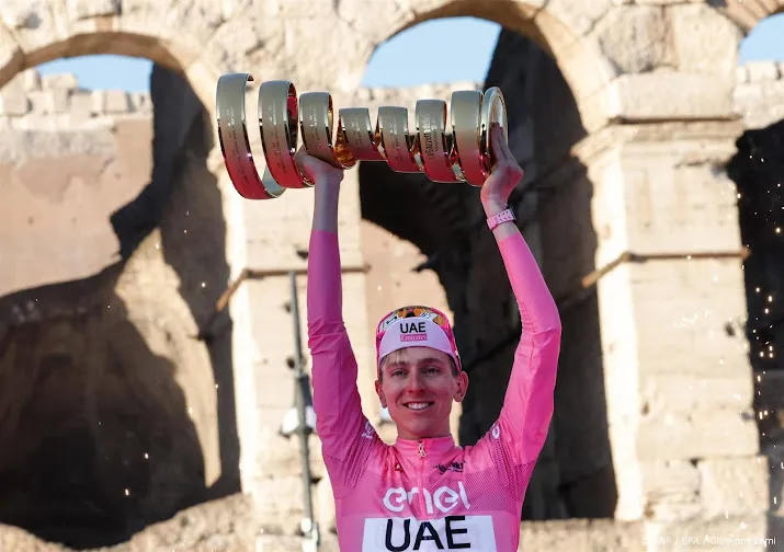 giro zege maakt pogacar sprakeloos