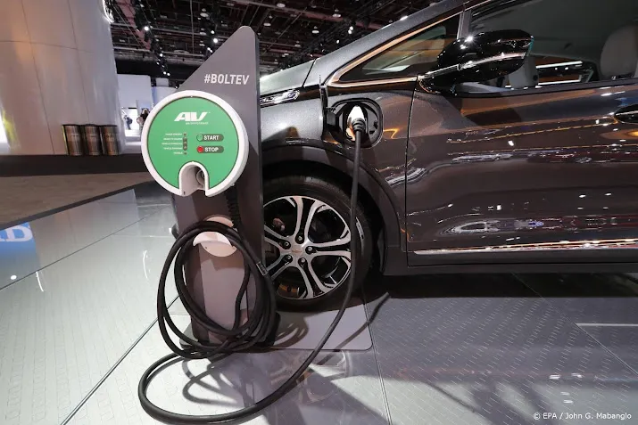 gm bolt rijders moeten auto 15 meter van ander voertuig parkeren