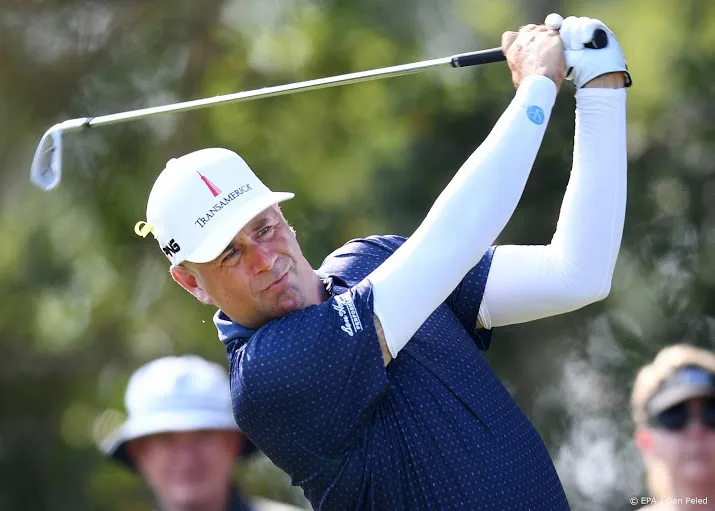 golfer cink wint eerste pga toernooi van nieuwe seizoen