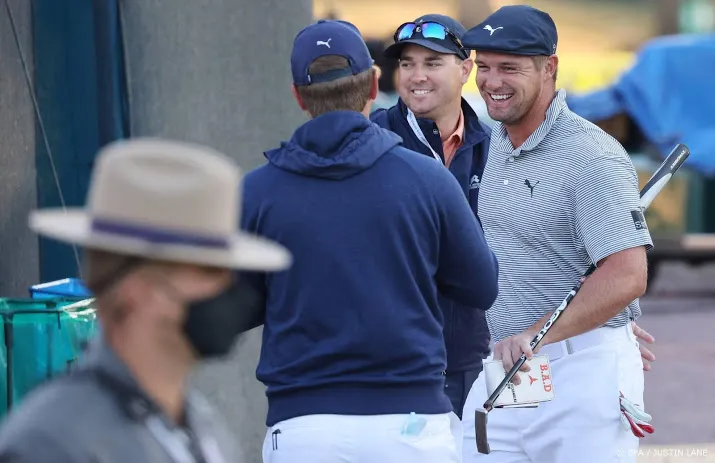 golfer dechambeau doet het op zijn eigen manier